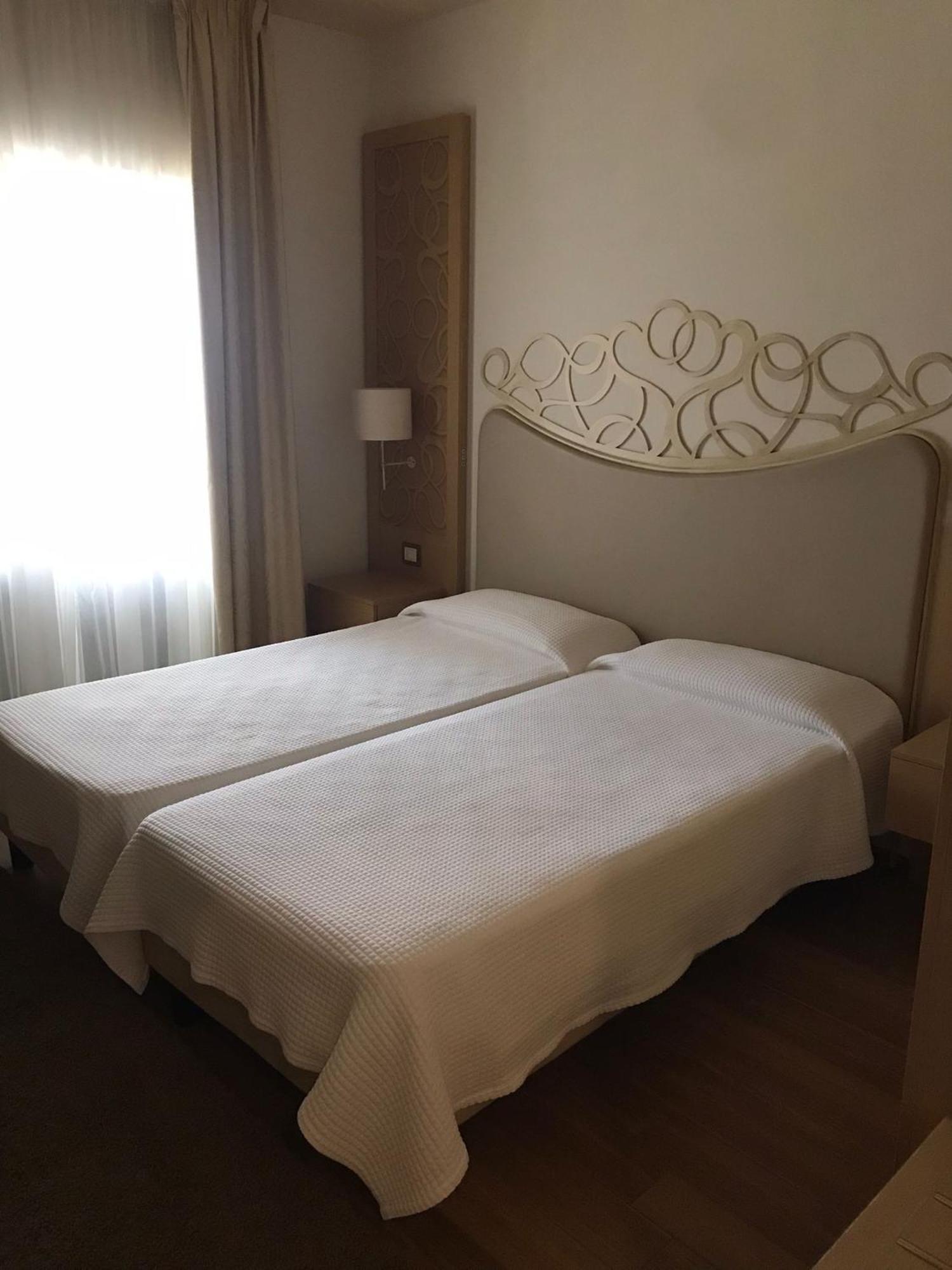 Hotel Duchessa Della Sila ซาน จิโอวานนิ อิน ฟิโอเร ภายนอก รูปภาพ