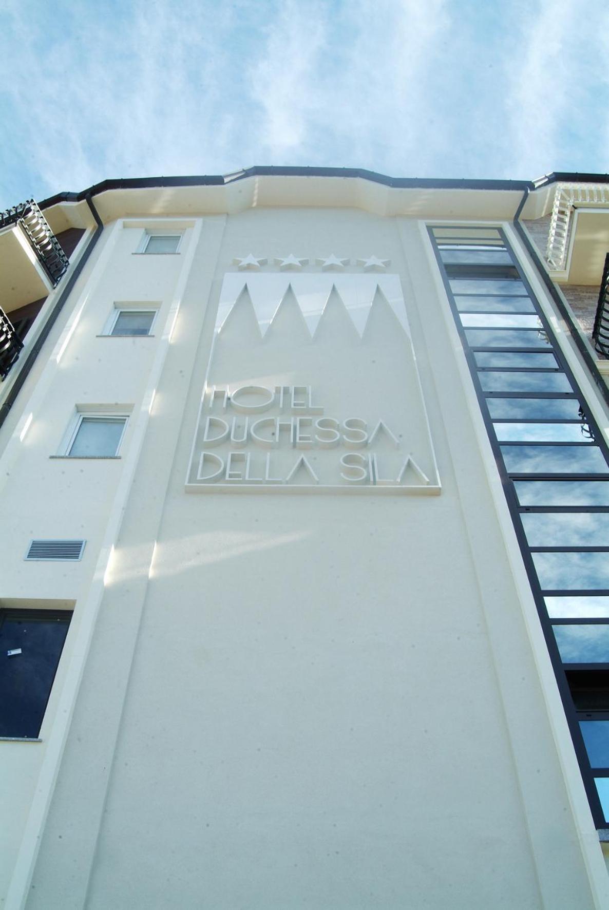 Hotel Duchessa Della Sila ซาน จิโอวานนิ อิน ฟิโอเร ภายนอก รูปภาพ