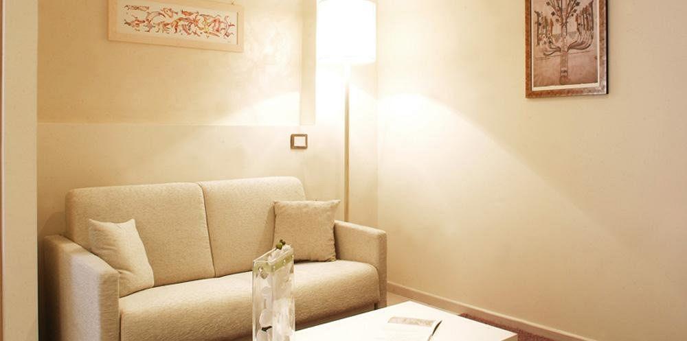 Hotel Duchessa Della Sila ซาน จิโอวานนิ อิน ฟิโอเร ภายนอก รูปภาพ